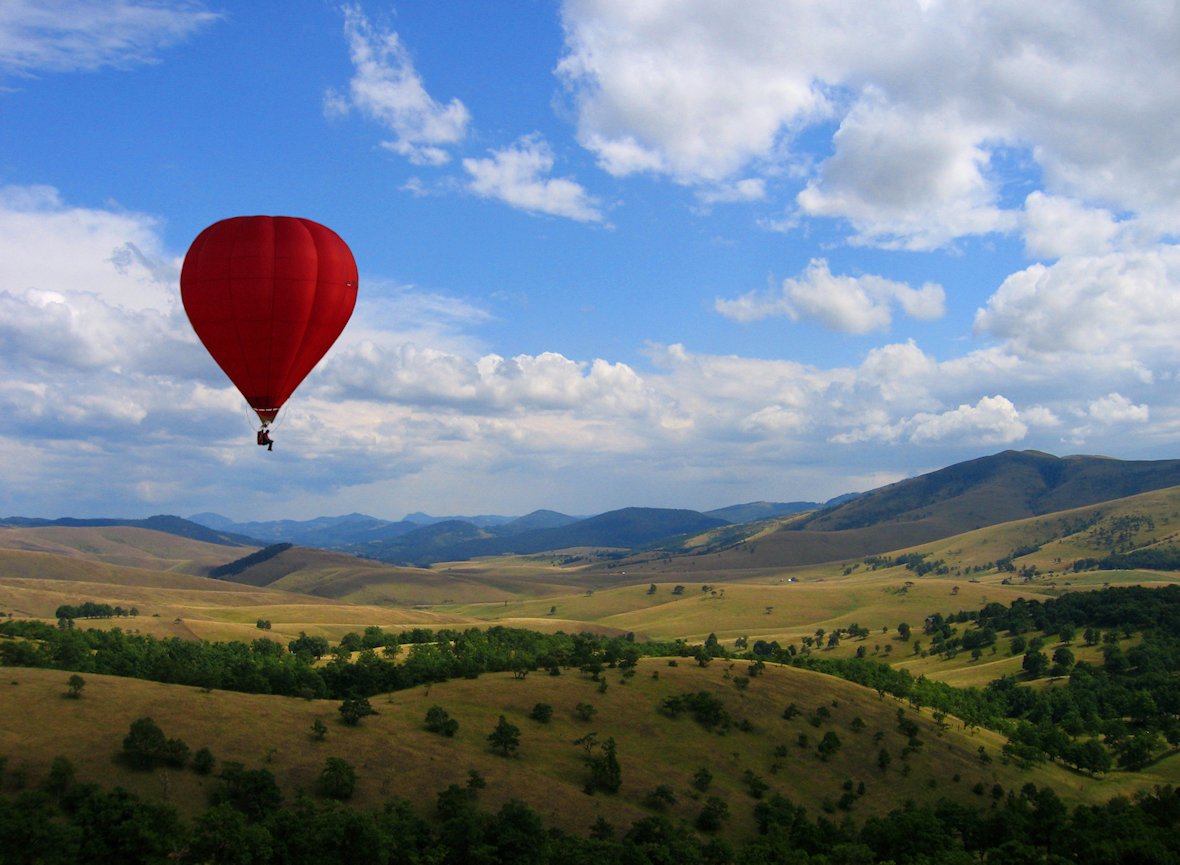 �s�[�N�f�B�X�g���N�g